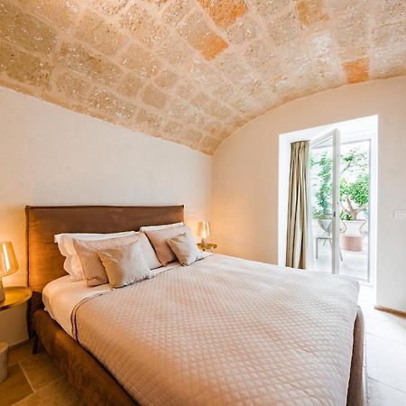 Helloapulia Charming Palazzo Clemente - Self-Catering Suites With Aircondition Monopoli Exteriör bild