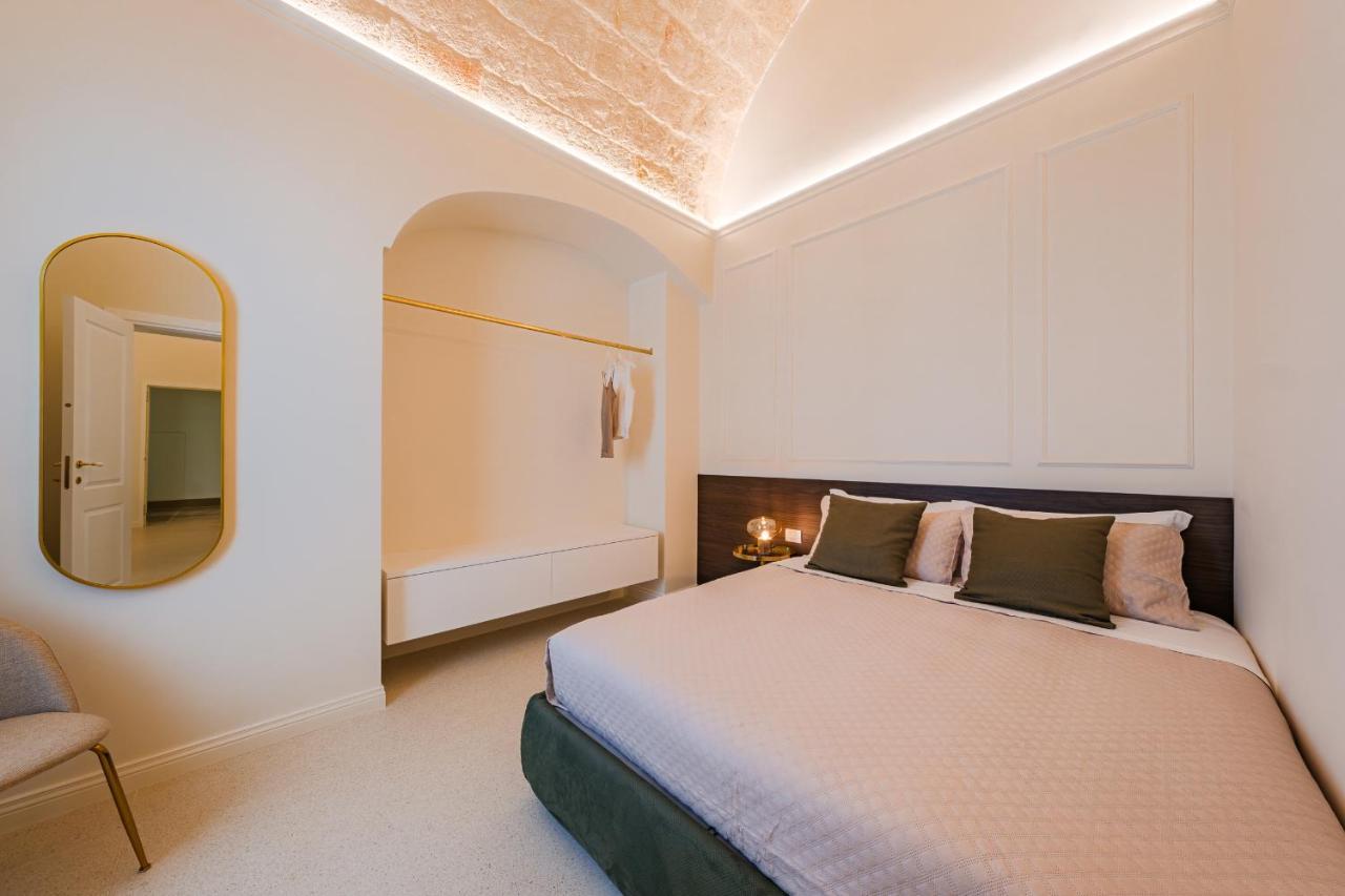 Helloapulia Charming Palazzo Clemente - Self-Catering Suites With Aircondition Monopoli Exteriör bild